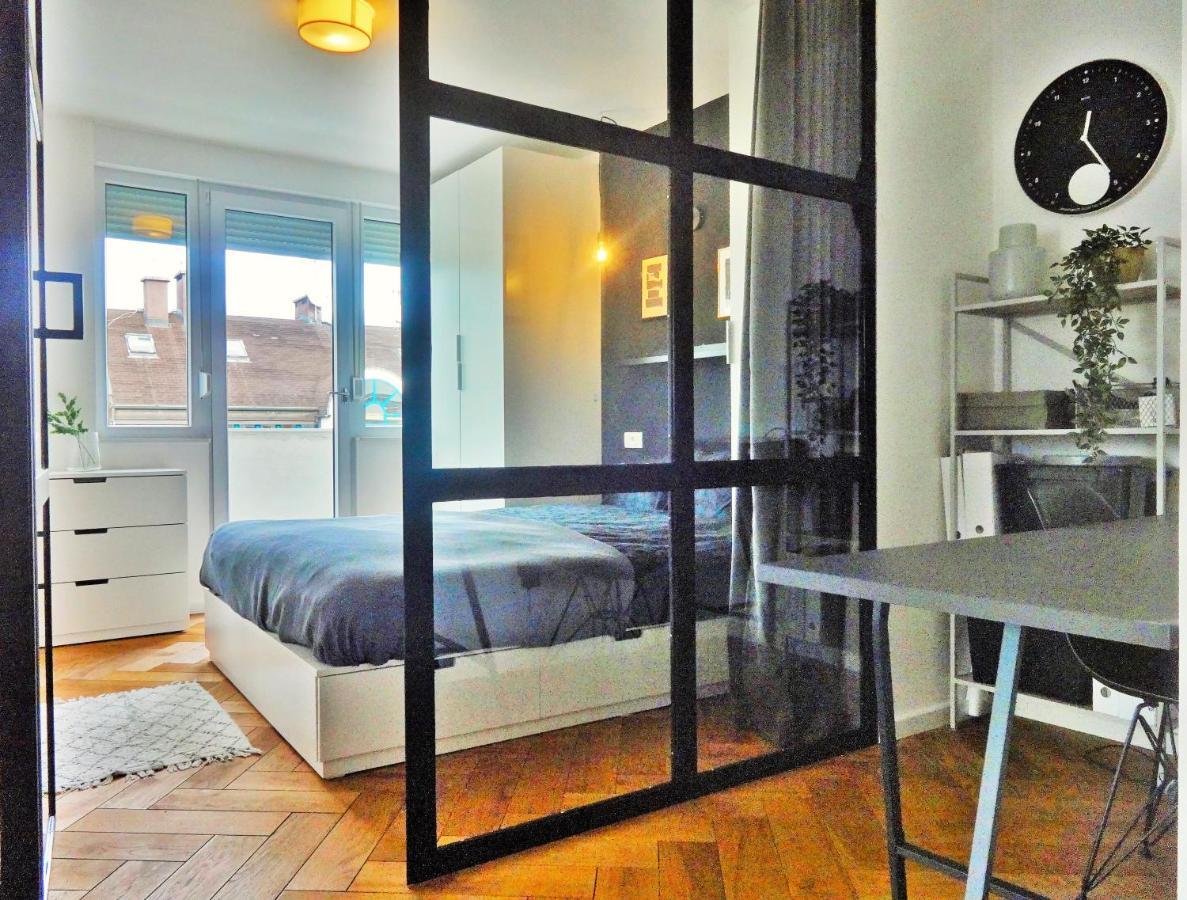 Poet'S Street Apartment Zagreb Exteriör bild